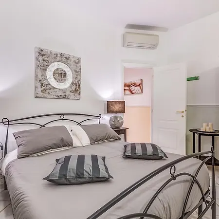 Trastevere Apartman *